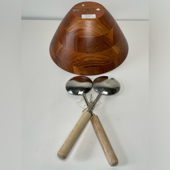 William Sonoma Wood Salad Bowl With 2 servers spoon set - Picture 6 of 9